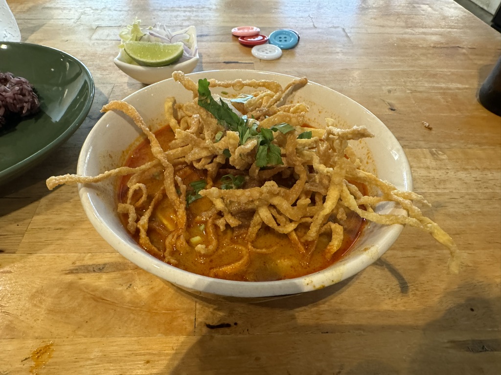 Hom Duan Khao Soi