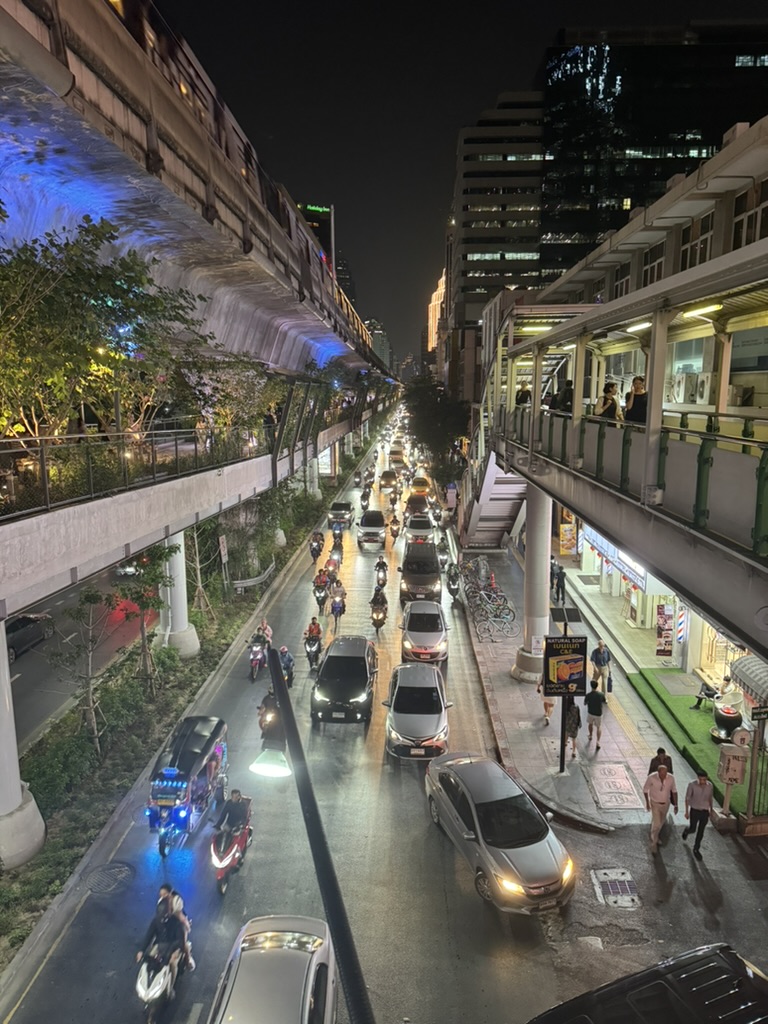 Bangkok street at night