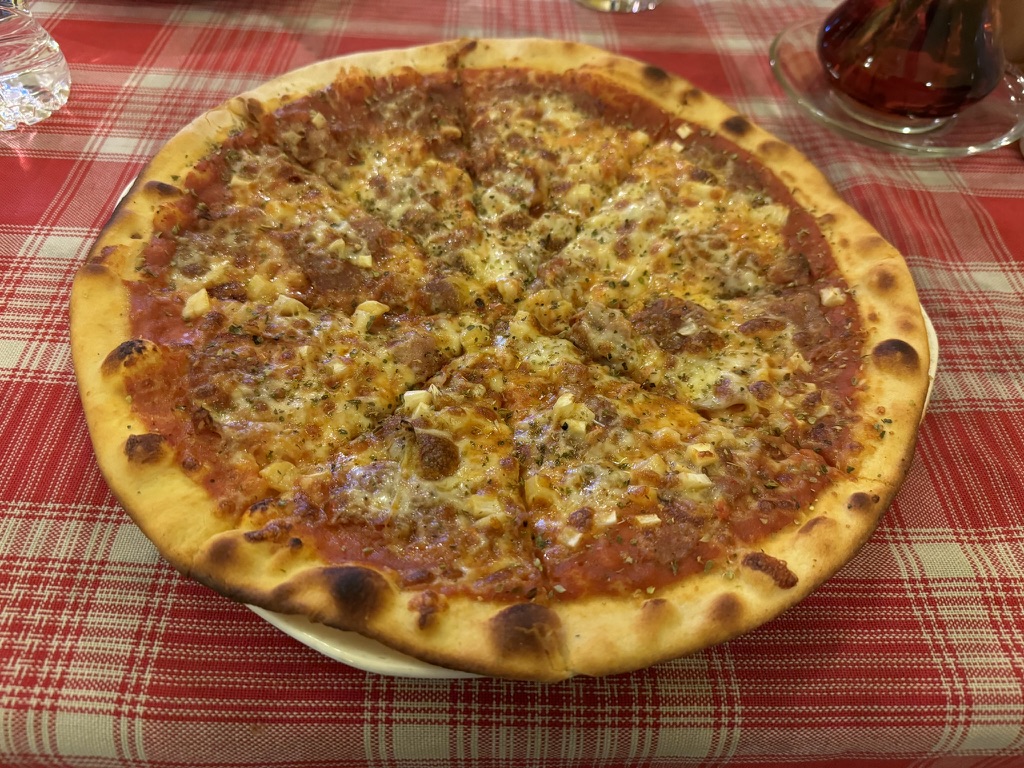 Phnom Penh Pepperoni Pizza